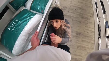 Jade Vow 公开颜射 走精 快闪 陌生人 OnlyFans