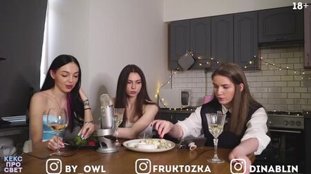 [Buster Rofls] 布斯特向女主播们提出露骨的问题 / 布斯特最直白的问题 / BUSTER ROFLS