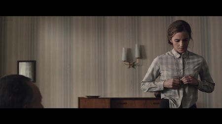艾玛·沃特森（Emma Watson）在电影《尊严殖民地》（2015）中裸露