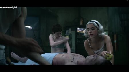 基尔南·希普卡 性感 - 《萨布丽娜的惊悚冒险》第3季第1-8集 (2020) 1080p / 基尔南·希普卡 - 《萨布丽娜的惊悚冒险》