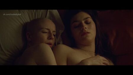 凯西·罗尔、安伯·安德森 裸体 - 《白谎》（2019）HD 1080p 在线观看 / 凯西·罗尔、安伯·安德森 - 《救命的谎言》