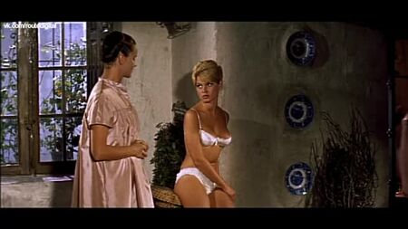 碧姬·芭铎裸体剧《天堂坠落之夜》（1958）在线观看