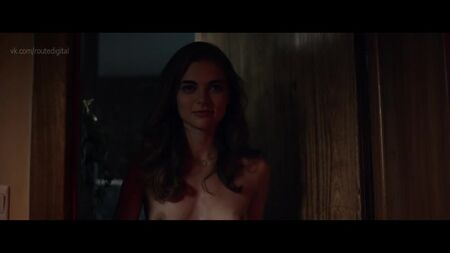 珍妮·博伊德裸体 – 《六角》（2018）1080p 在线观看 / 珍妮·博伊德 – 《邪眼》