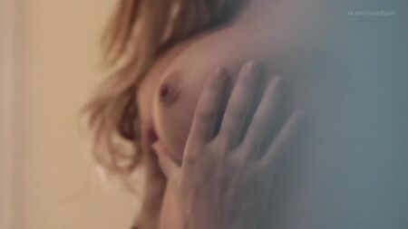 明迪·罗宾逊、汉娜·休斯 裸体 – VHS 2 (2013) HD 1080p 在线观看 / 明迪·罗宾逊、汉娜·休斯 – Z/L/O 2