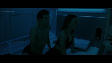 莉莉-罗丝·德普、香特·亚当斯 - 《Voyagers》（2021）HD 1080p 有裸露？性感！观看 / 莉莉-罗丝·德普、香特·亚当斯 - 《Voyagers》