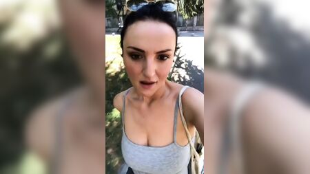 Arisa Tette 气球吊带