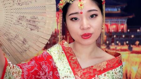 [婷婷ASMR] [ASMR] 中国公主帮你缓解头痛