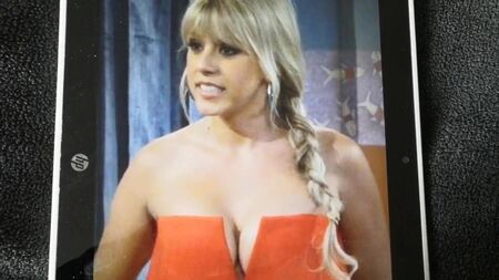 乔迪·斯威汀（《 Fuller House》中的斯蒂芬妮）致敬特辑