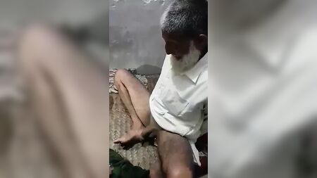 巴基斯坦普什图族银胡子老爷爷们的群交派对